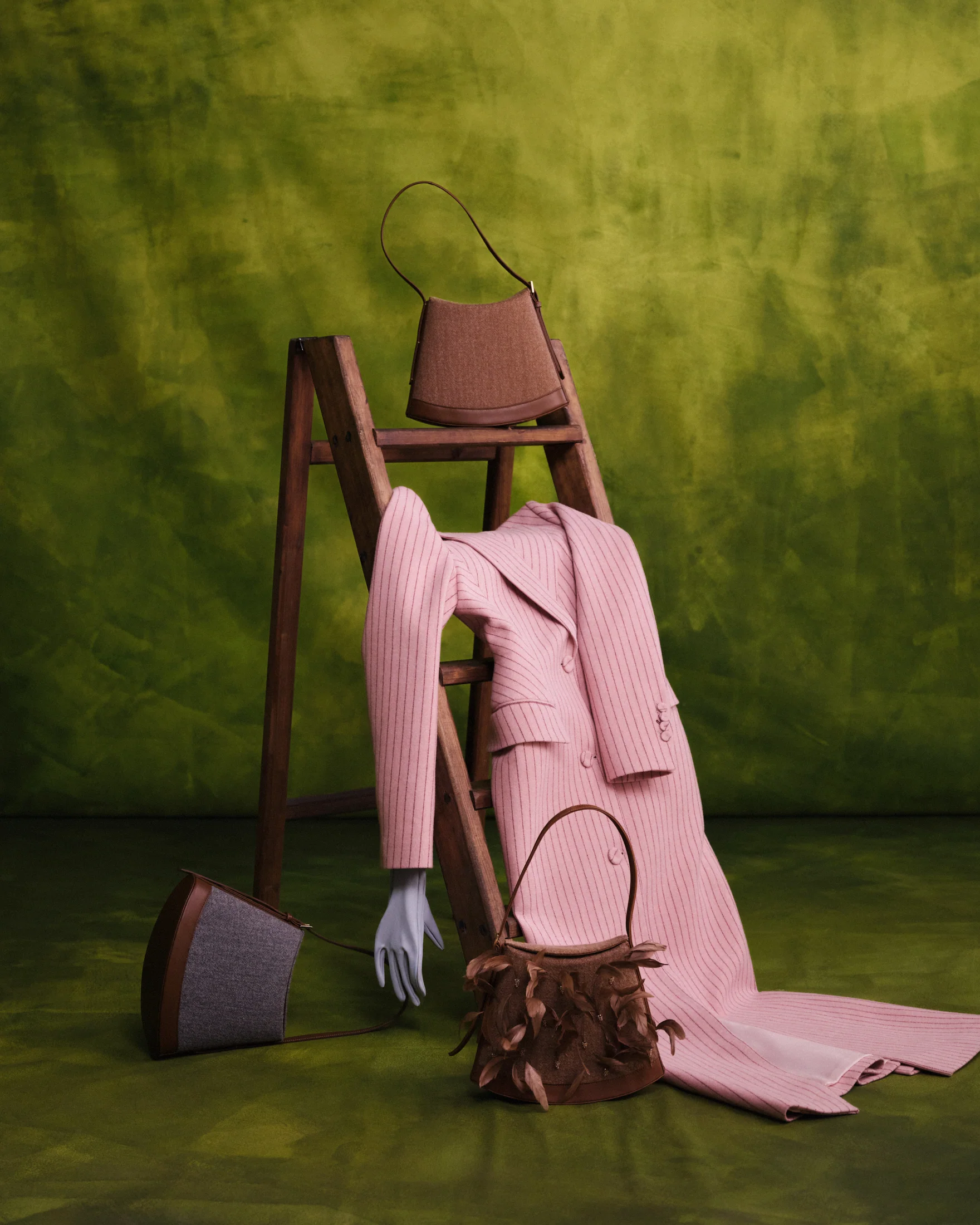 Belle bag in Stone Gray - Image 6